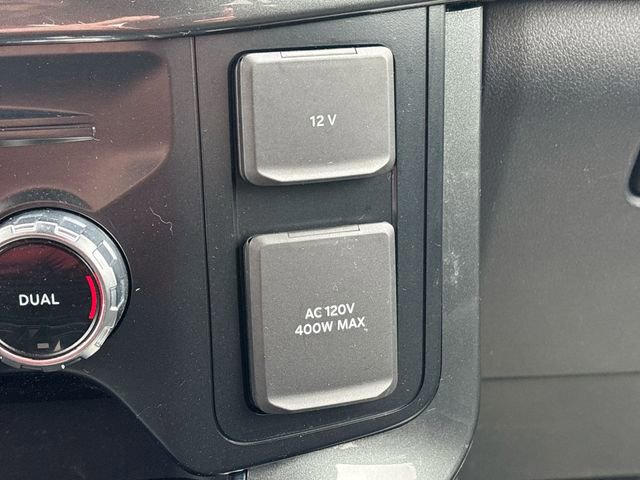 Certified 2022 Ford F150 XLT w/ Equipment Group 302A High image 33