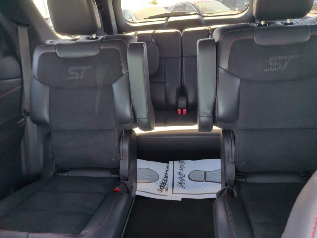 Certified 2025 Ford Explorer ST AWD/4WD image 8