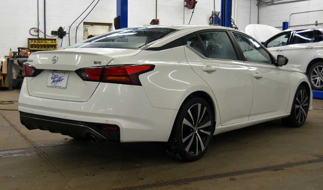 Used 2022 Nissan Altima 2.5 SR image 3