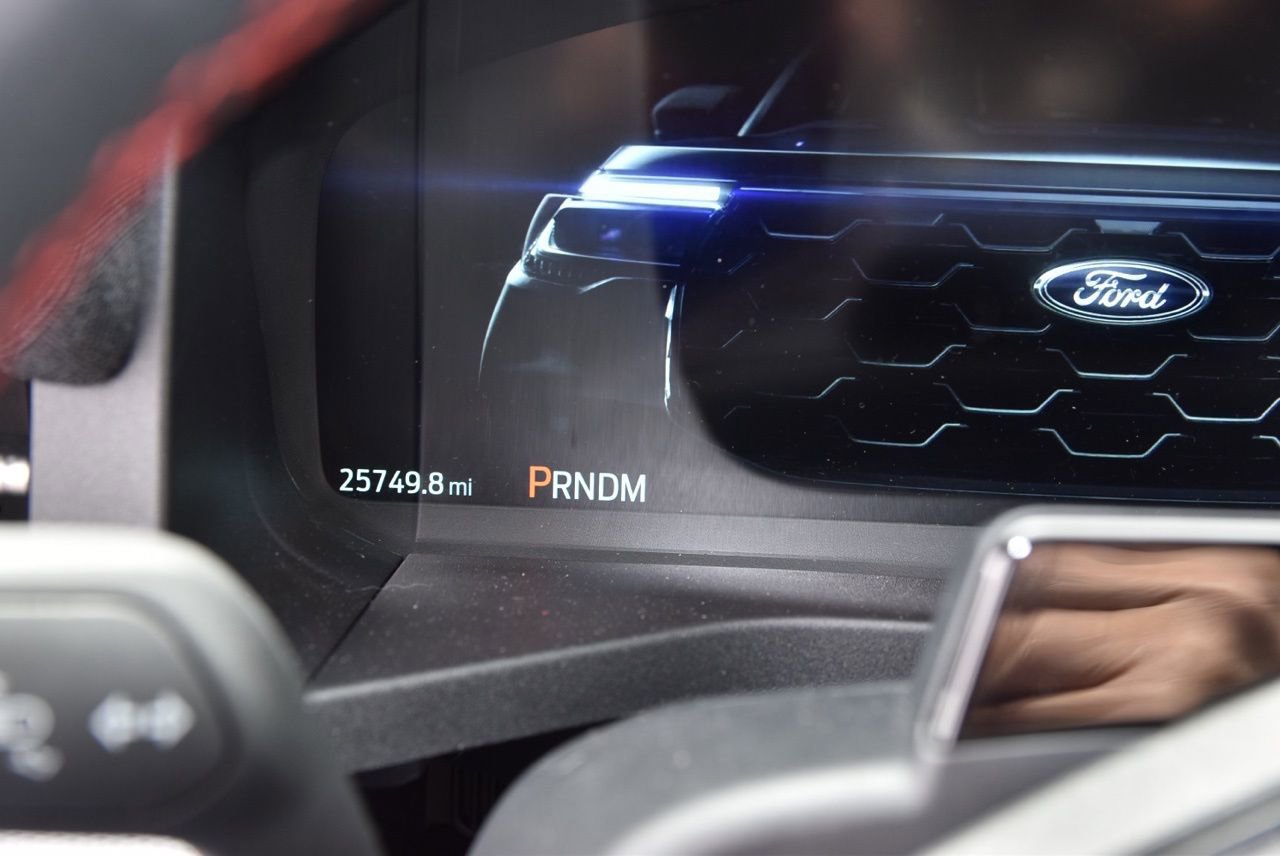 Certified 2025 Ford Explorer ST image 8