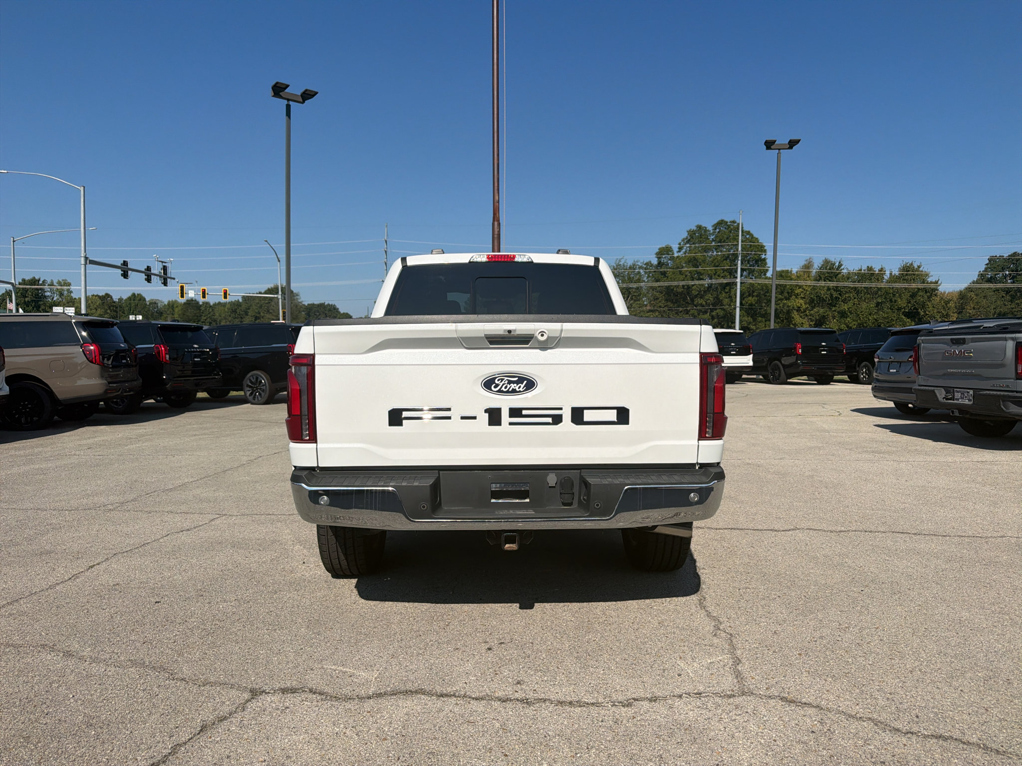 Certified 2024 Ford F150 Lariat w/ FX4 Off-Road Package AWD/4WD image 4