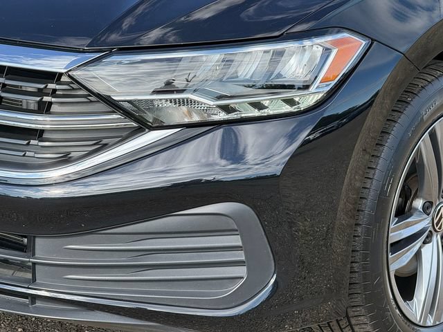 Used 2024 Volkswagen Jetta SE w/ Panoramic Sunroof Package FWD image 15