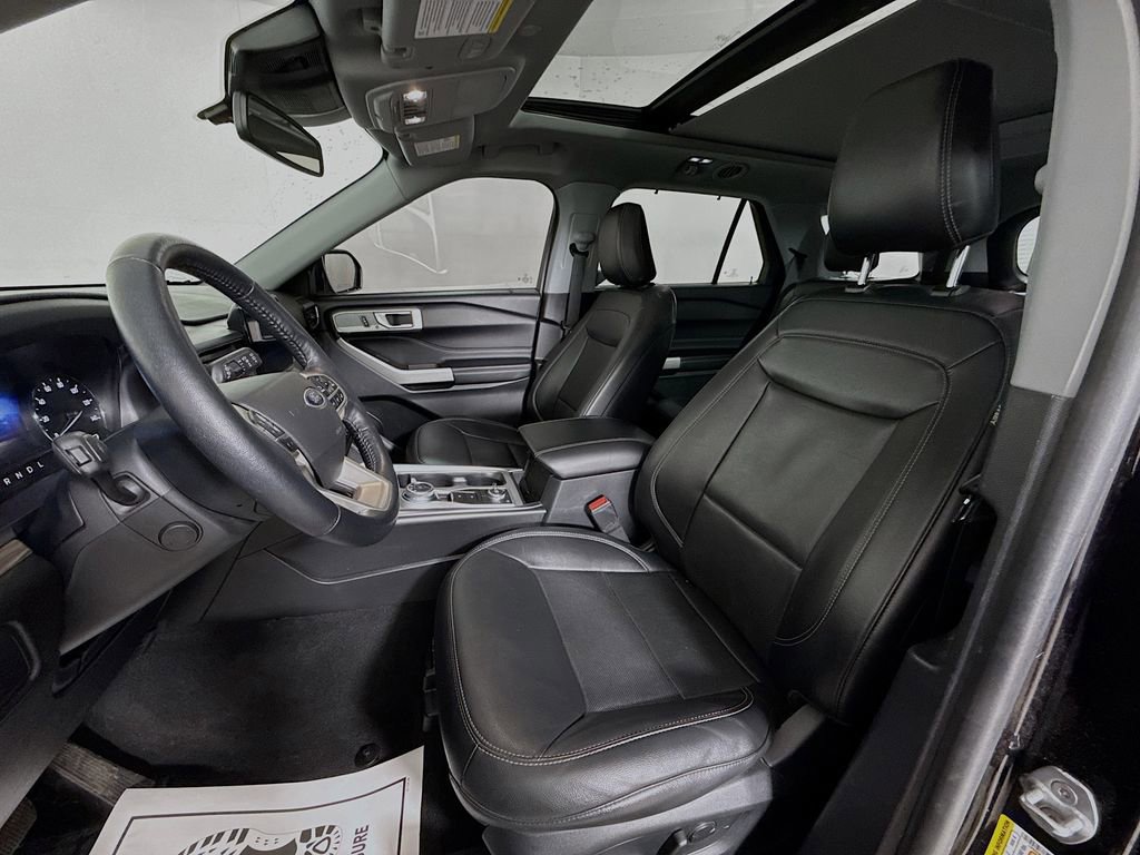 Certified 2022 Ford Explorer Limited w/ Equipment Group 301A image 22