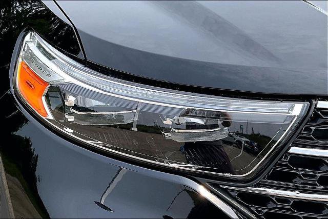 Certified 2024 Ford Explorer XLT w/ Equipment Group 202A AWD/4WD image 30
