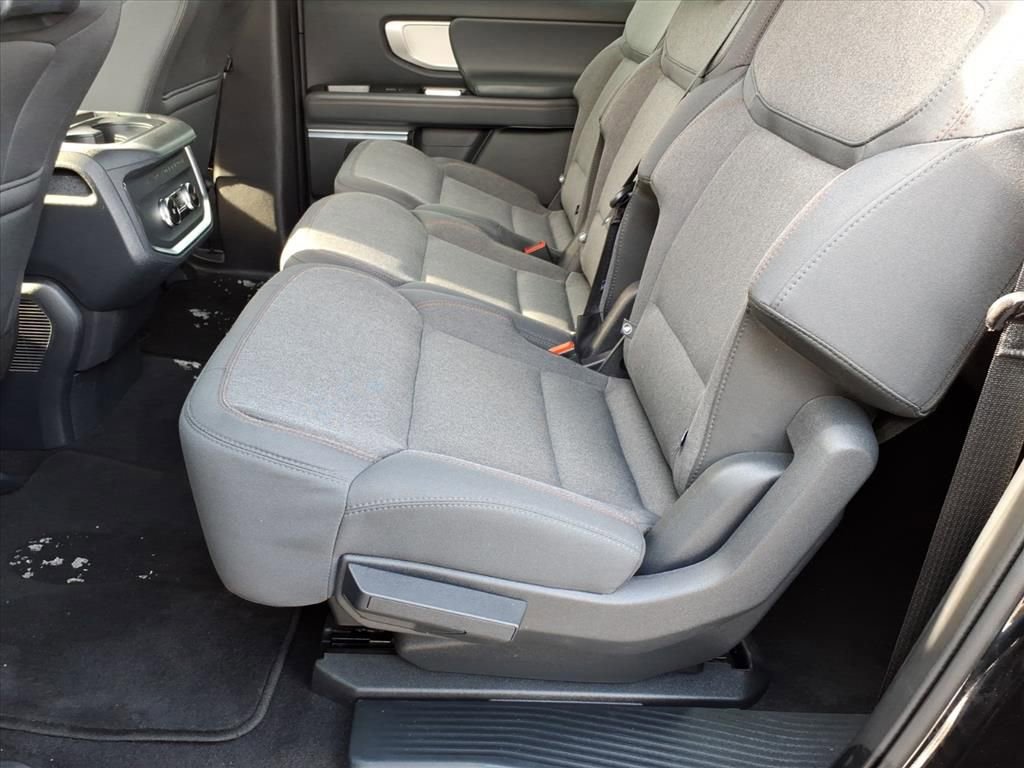 Certified 2025 Ford Expedition Max Active image 12