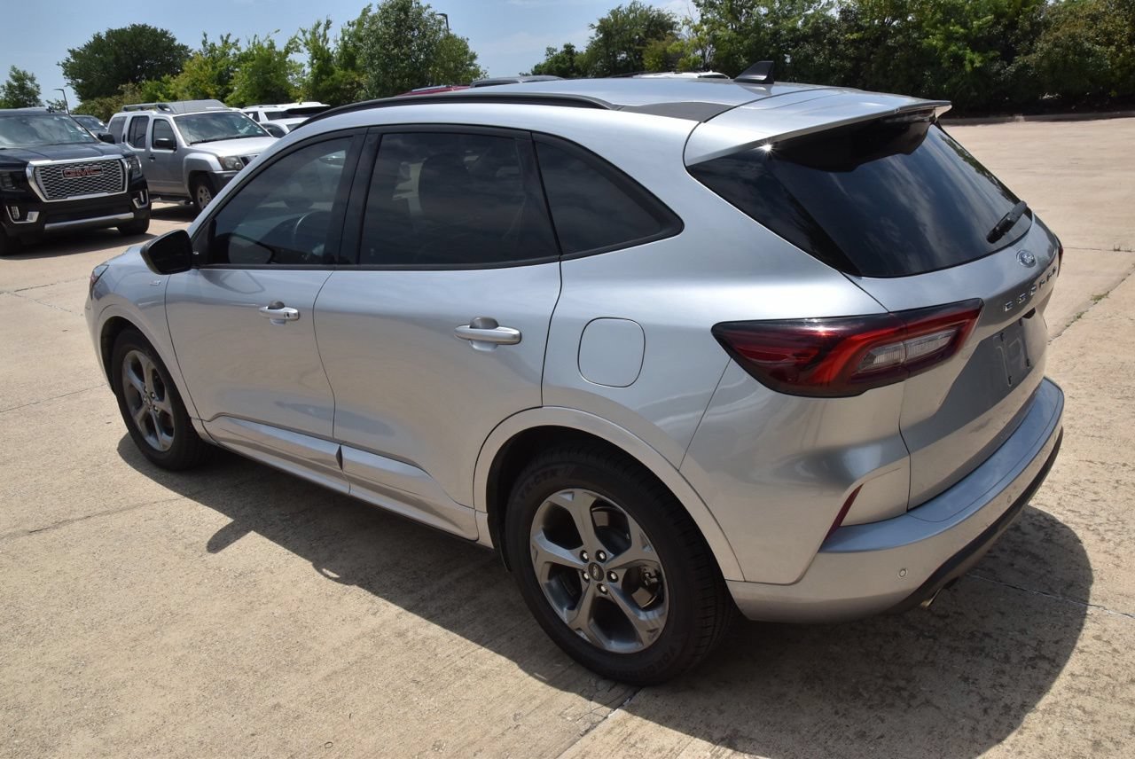 Certified 2023 Ford Escape ST-Line w/ Tech Pack #1 FWD image 8