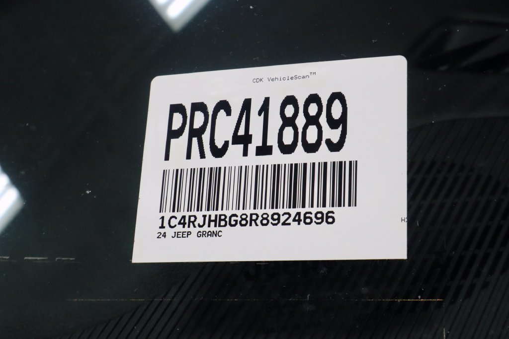 Used 2024 Jeep Grand Cherokee Limited AWD/4WD image 34