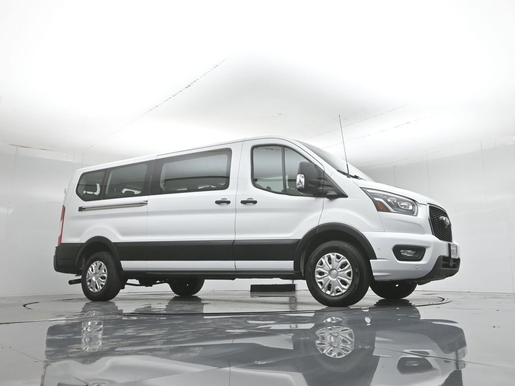 Certified 2023 Ford Transit 350 XLT RWD image 4