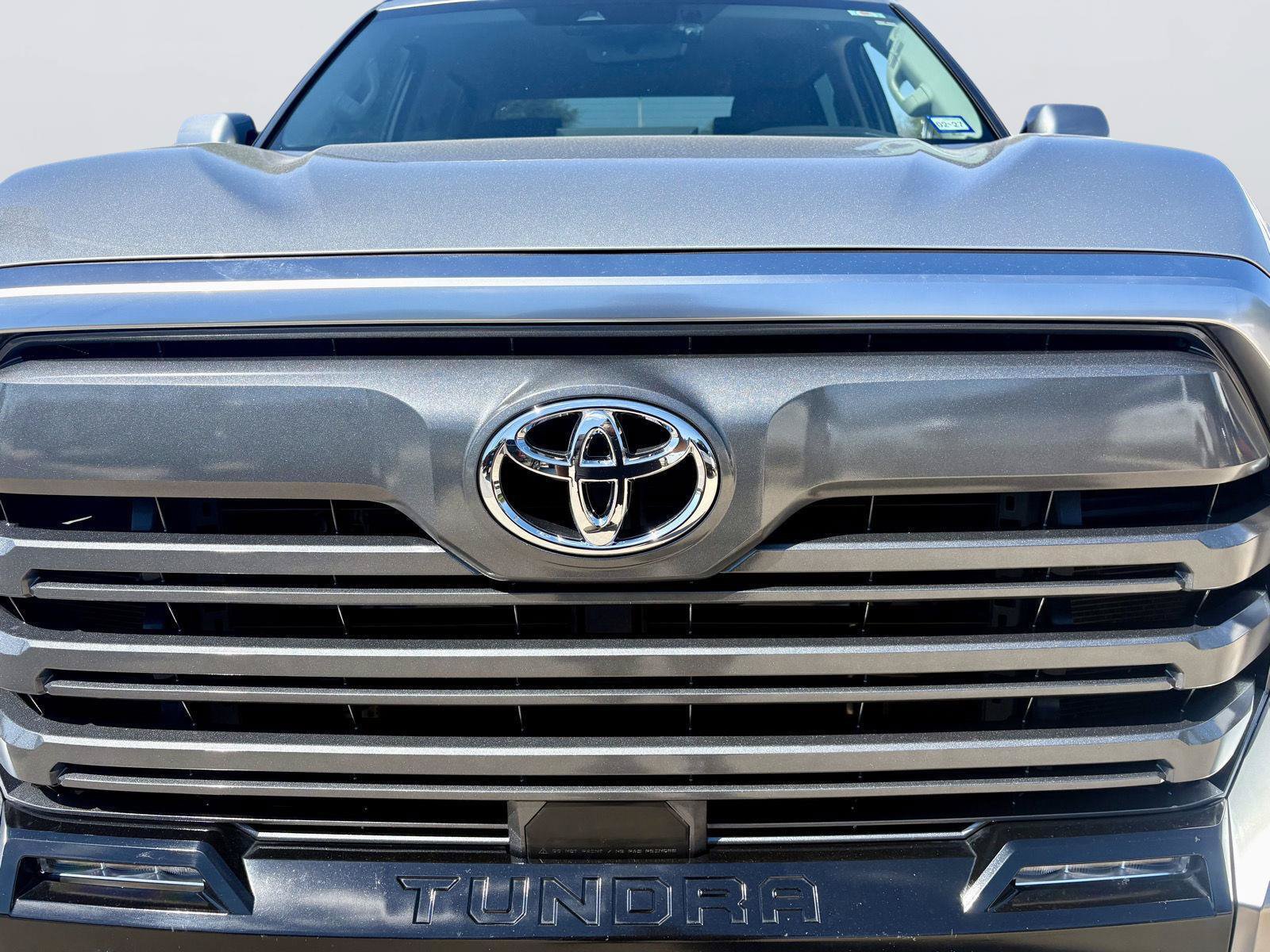 Used 2024 Toyota Tundra Limited w/ Power Package AWD/4WD image 9