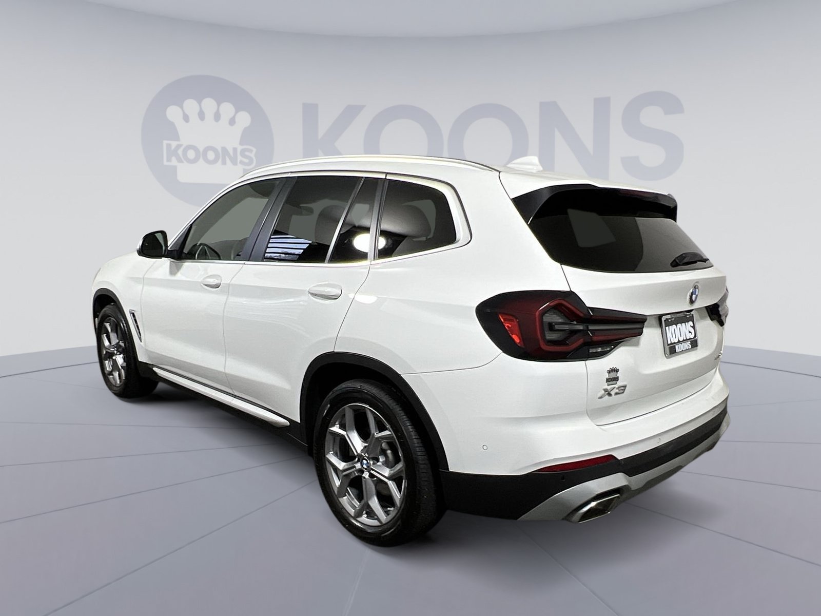 Used 2023 BMW X3 xDrive30i w/ Premium Package AWD/4WD image 8