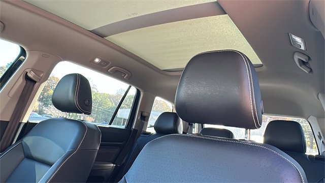 Used 2023 Volkswagen Atlas SEL image 31