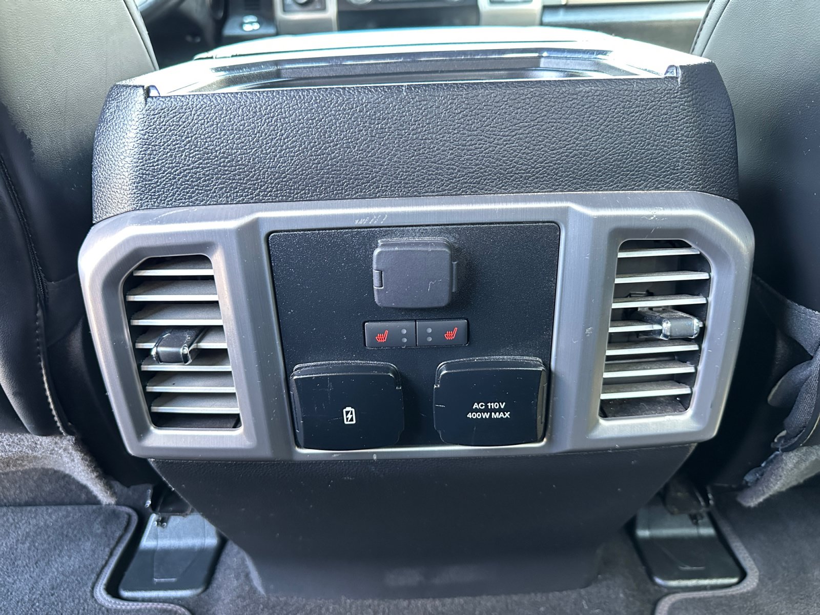 Certified 2019 Ford F250 Platinum w/ Platinum Ultimate Package AWD/4WD image 19