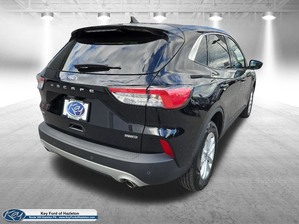 Certified 2021 Ford Escape SE w/ Cold Weather Package AWD/4WD image 14