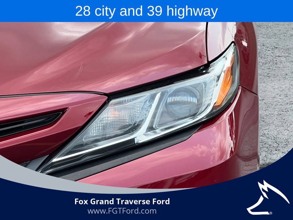 Used 2018 Toyota Camry SE w/ Moonroof Package FWD image 30