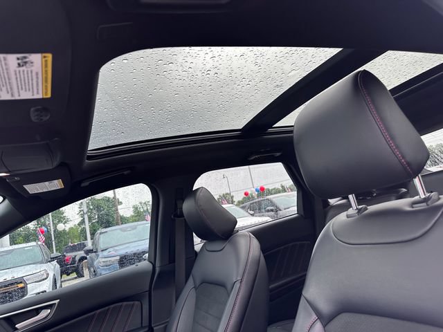 Certified 2024 Ford Edge ST-Line AWD/4WD image 13