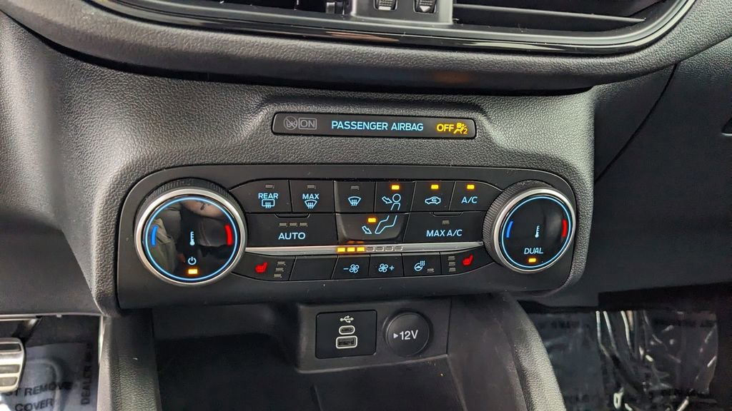 Certified 2024 Ford Escape ST-Line w/ Cold Weather Package FWD image 28