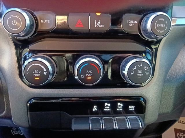 Used 2025 RAM 1500 Big Horn AWD/4WD image 23