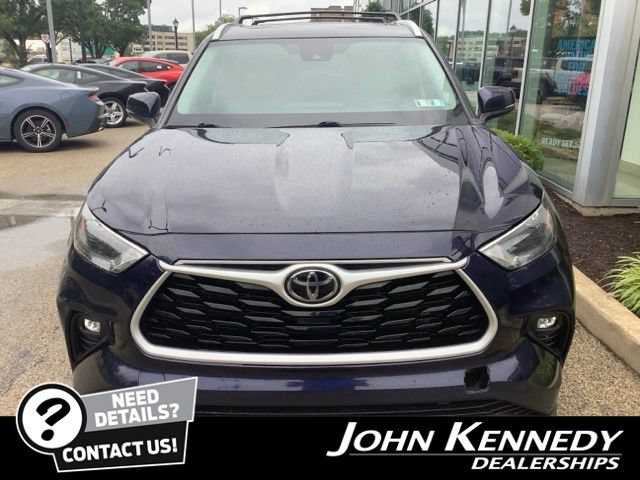 Used 2022 Toyota Highlander XLE AWD/4WD image 7