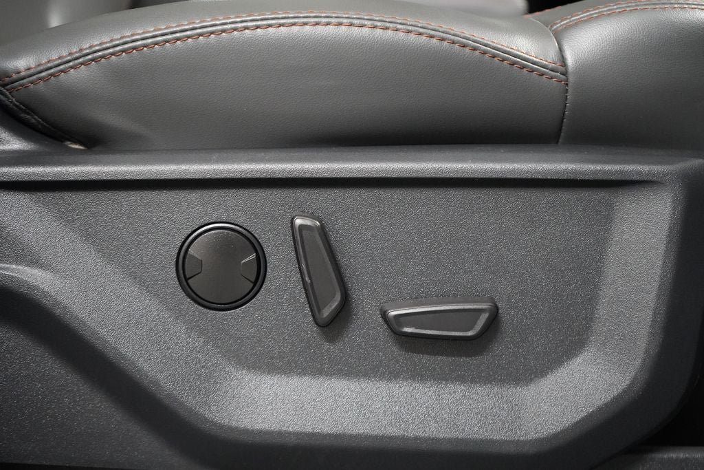 Certified 2025 Ford Expedition Active AWD/4WD image 24