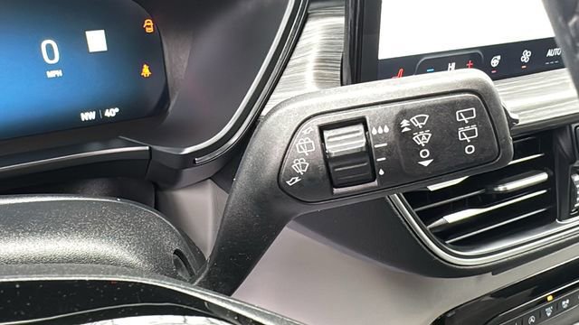 Certified 2023 Ford Escape Platinum AWD/4WD image 22