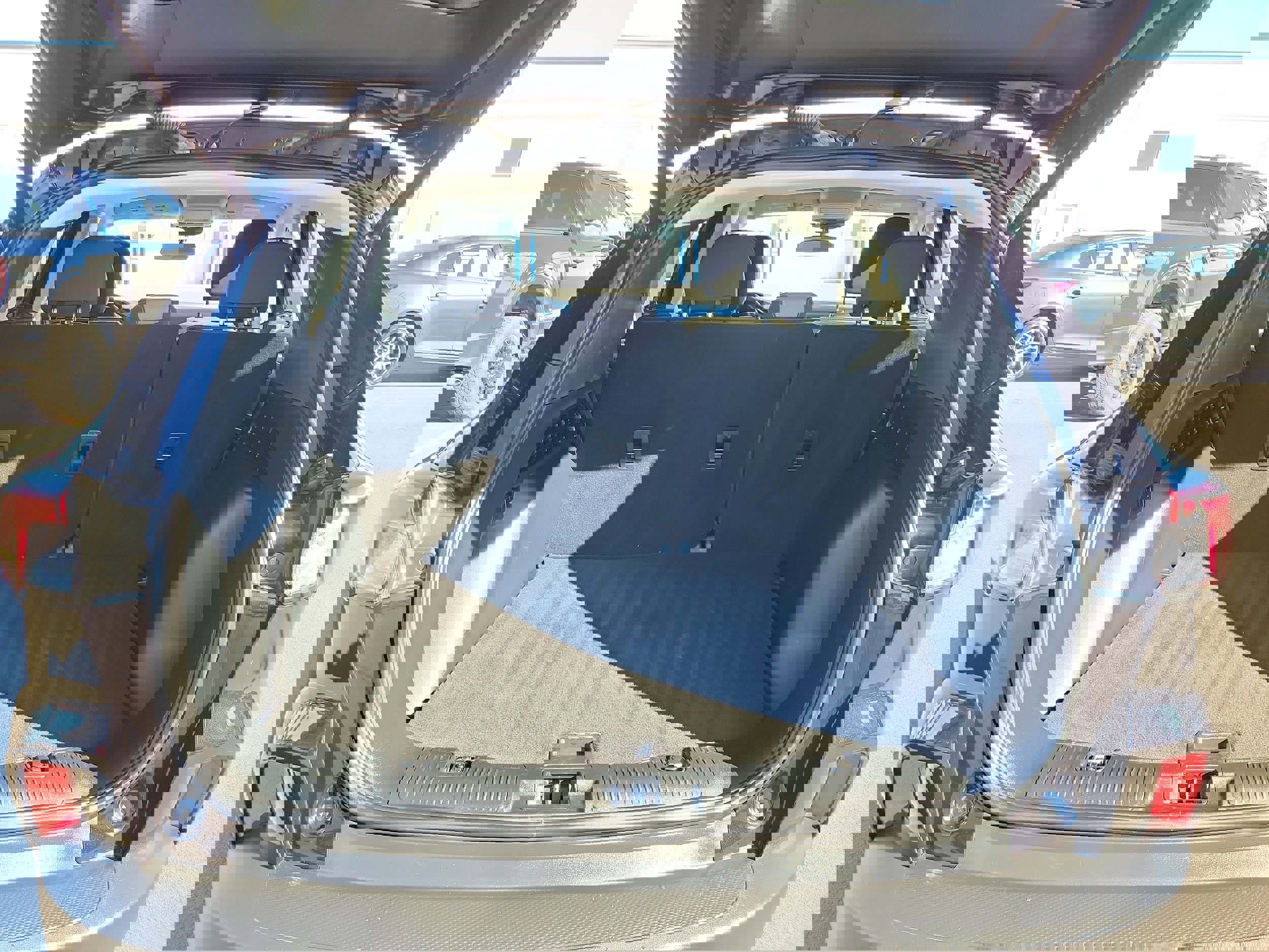 Certified 2022 Ford Escape SE w/ SE Sport Appearance Package image 9