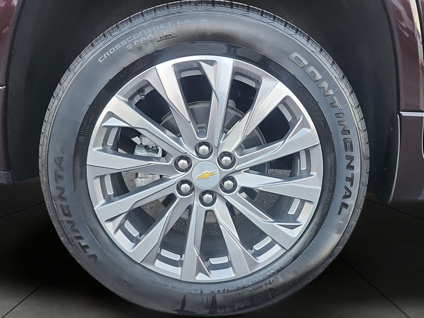 Used 2023 Chevrolet Traverse Premier AWD/4WD image 5
