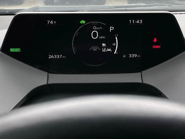 Used 2025 Toyota Prius Limited w/ Limited Premium Package FWD image 15