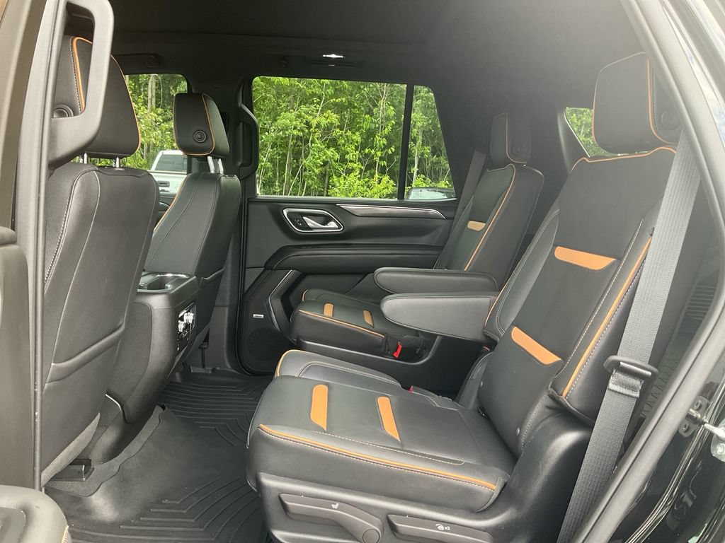 Used 2023 GMC Yukon AT4 w/ AT4 Premium Plus Package AWD/4WD image 14