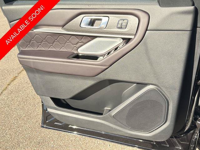 Certified 2025 Ford Explorer Platinum w/ Ultimate Package AWD/4WD image 29