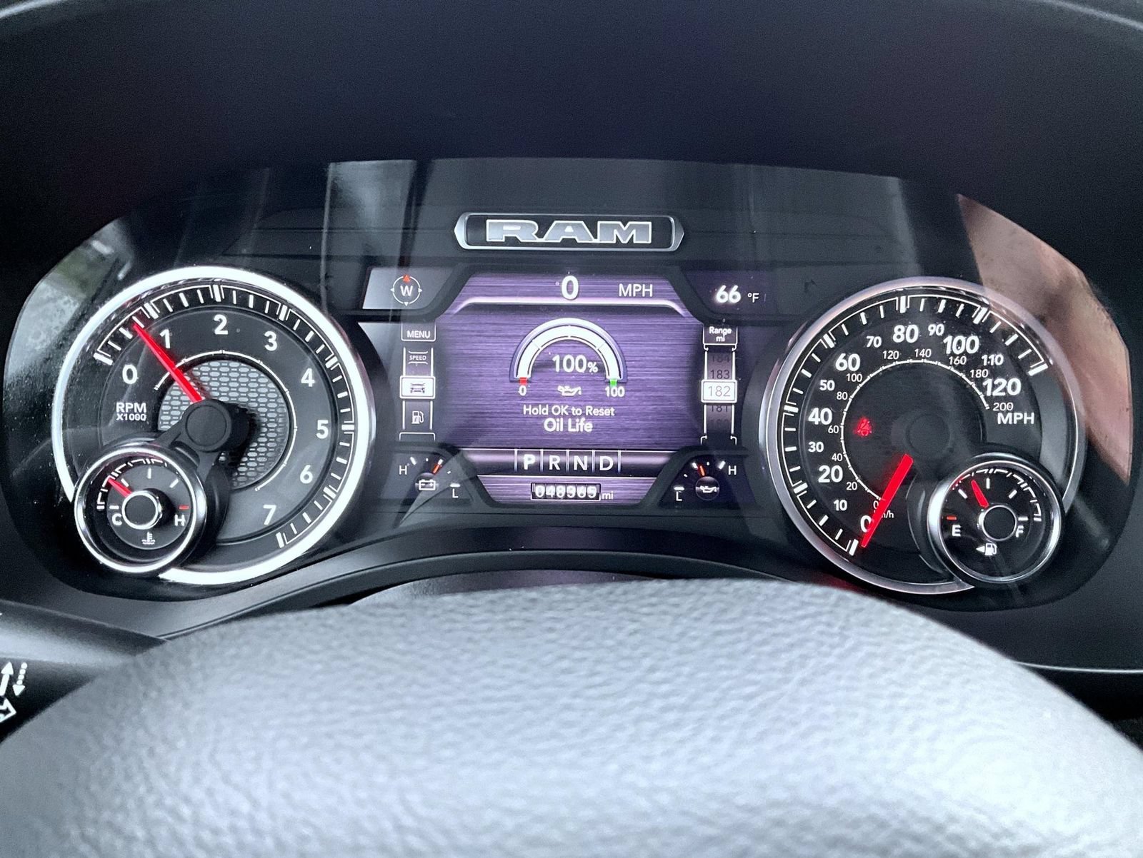 Used 2023 RAM 1500 Laramie AWD/4WD image 15