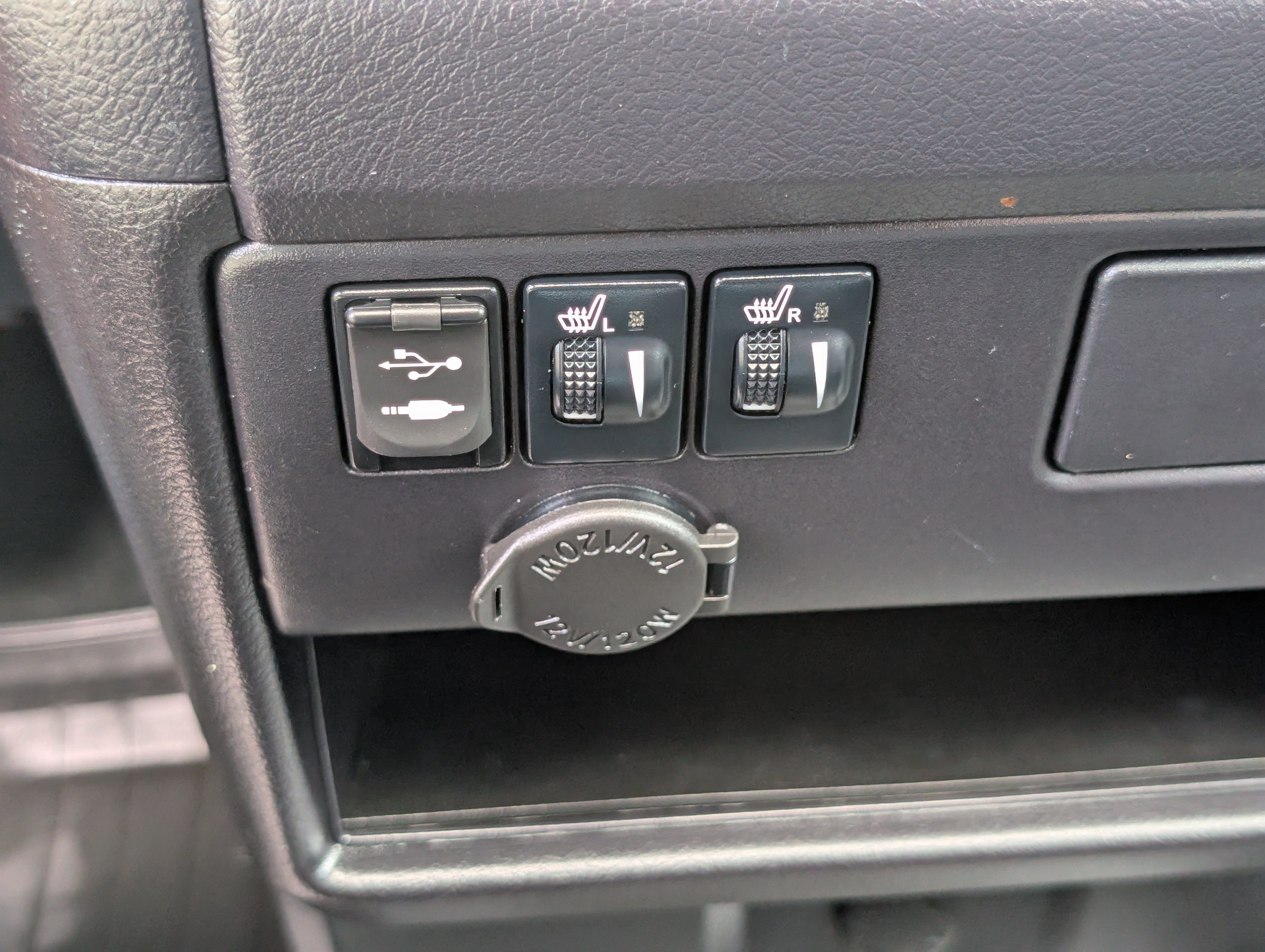 Used 2017 Toyota Sienna SE Premium FWD image 27