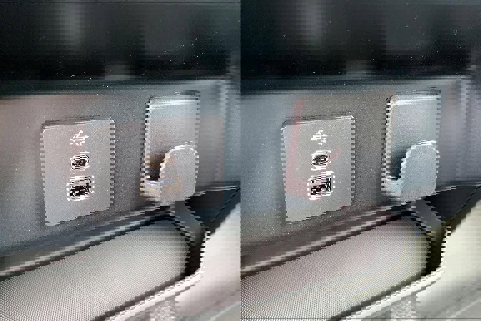 Certified 2025 Ford F150 XL w/ Equipment Group 103A High image 31