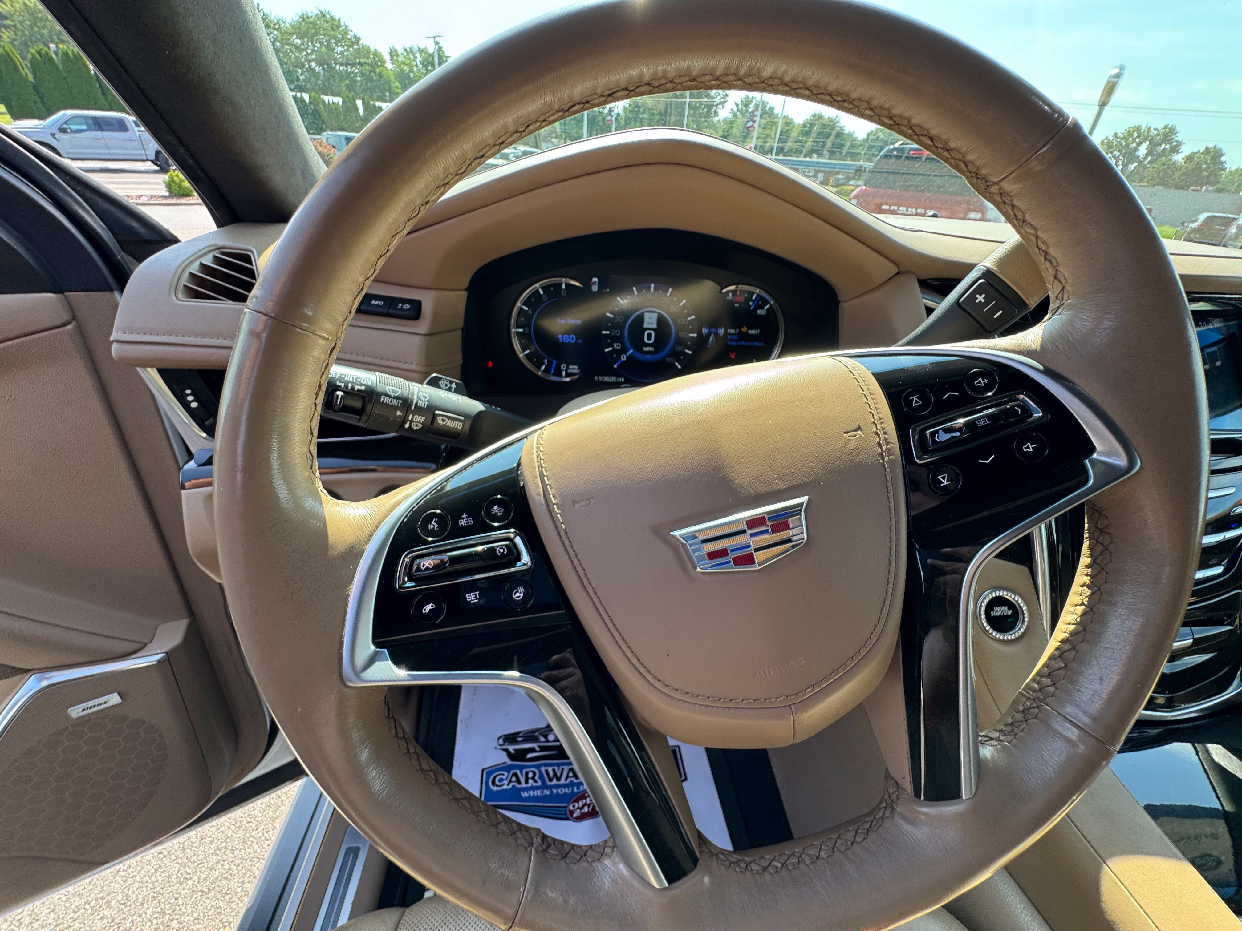 Used 2018 Cadillac Escalade ESV Platinum AWD/4WD image 36