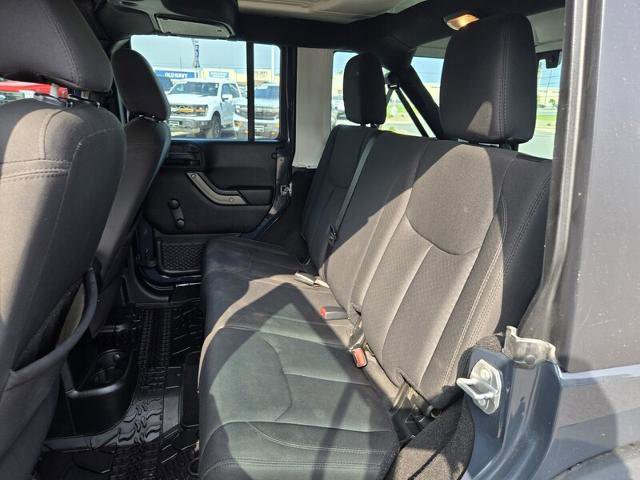 Used 2018 Jeep Wrangler Unlimited Sport AWD/4WD image 14