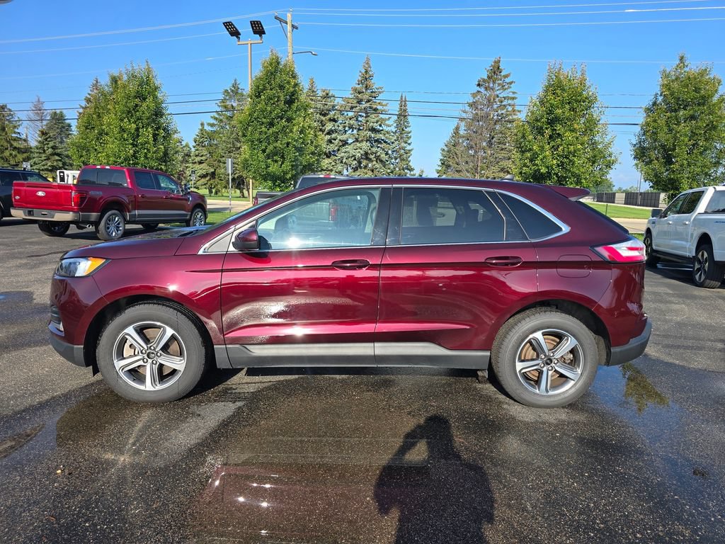 Certified 2023 Ford Edge SEL w/ Convenience Package AWD/4WD image 2