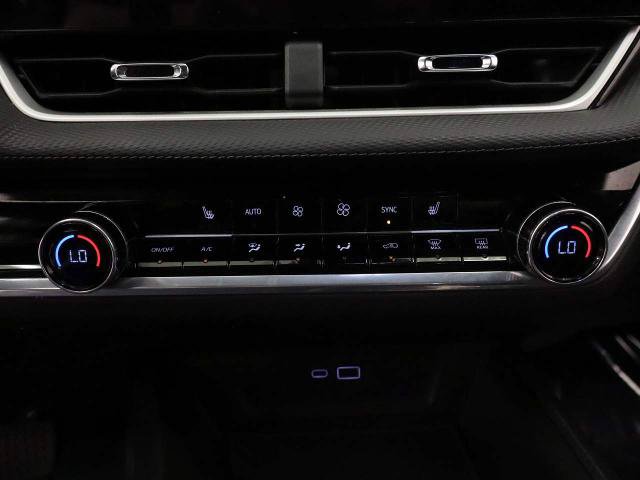 Used 2025 Chevrolet Equinox LT w/ Convenience Package II FWD image 31