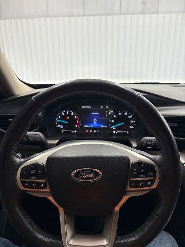 Certified 2021 Ford Explorer XLT w/ Equipment Group 202A AWD/4WD image 10