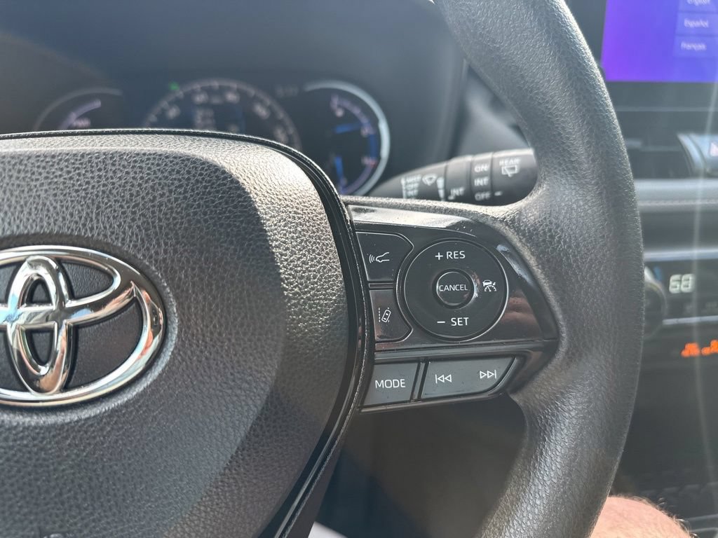 Used 2024 Toyota RAV4 XLE AWD/4WD image 21