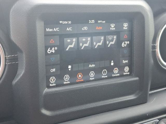 Used 2018 Jeep Wrangler Unlimited Sahara w/ Dual Top Group AWD/4WD image 25