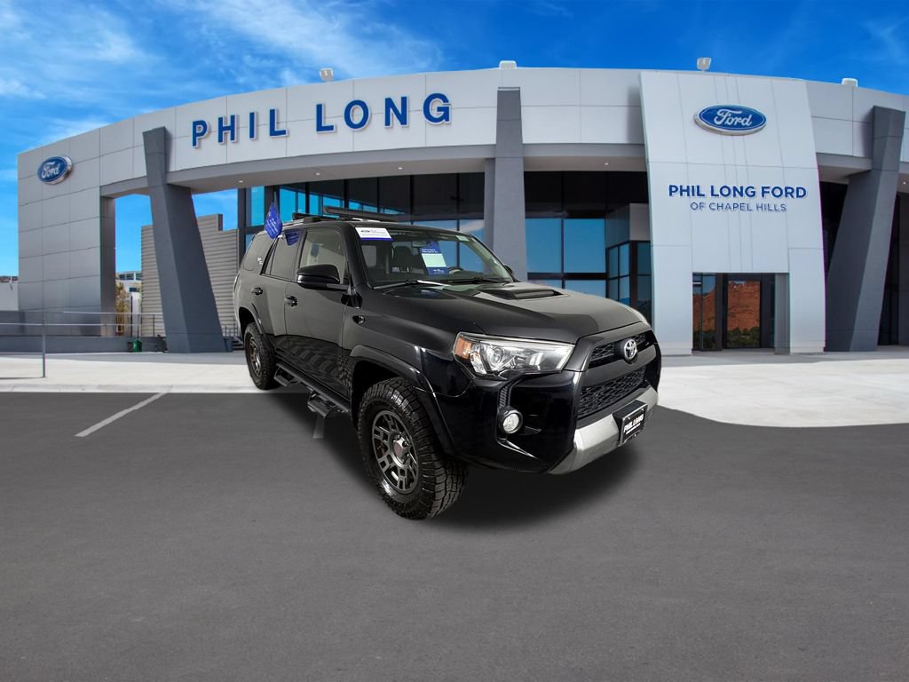 Used 2018 Toyota 4Runner TRD Off-Road w/ TRD Performance Package AWD/4WD image 7