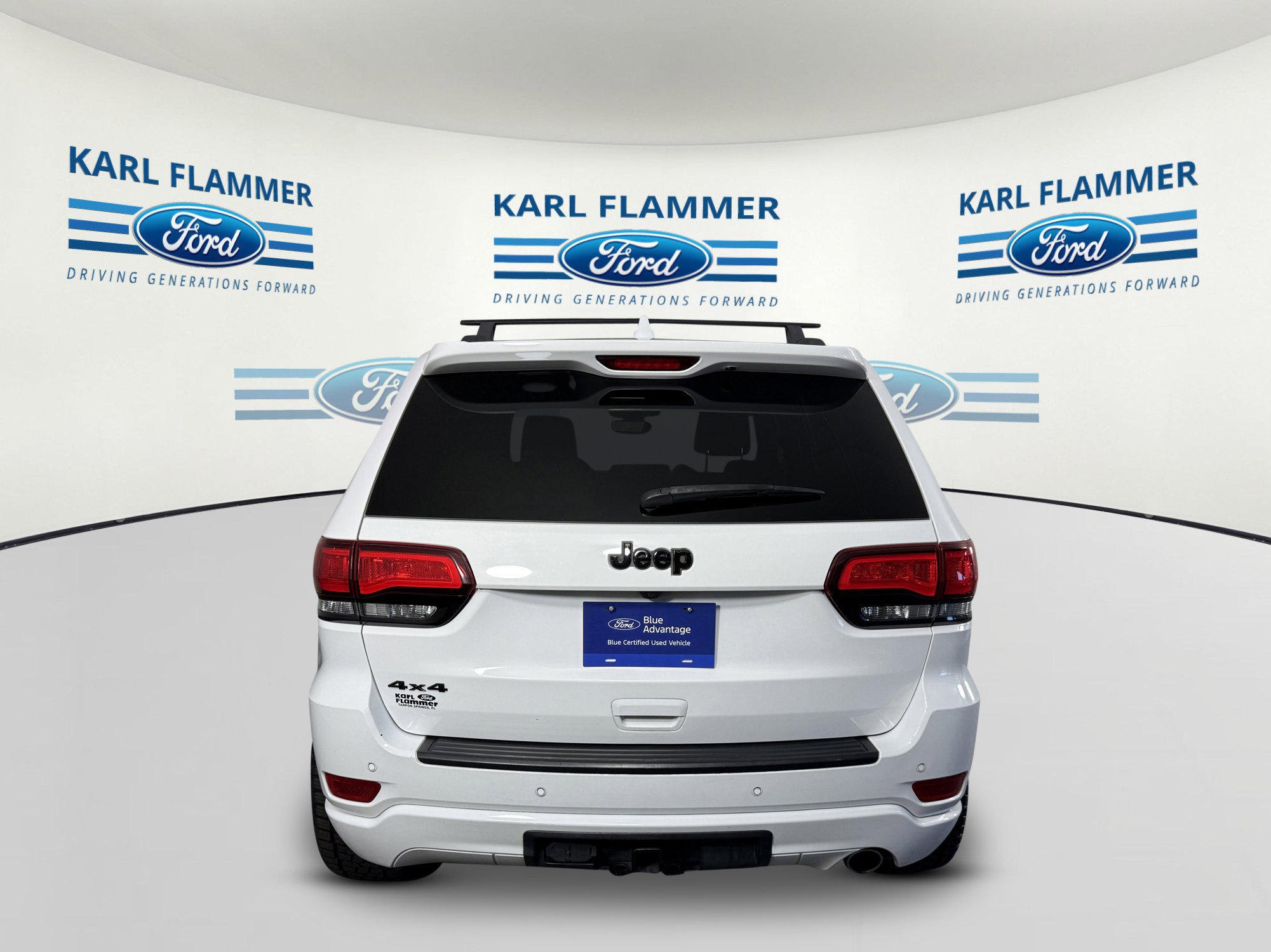 Used 2020 Jeep Grand Cherokee Altitude image 4