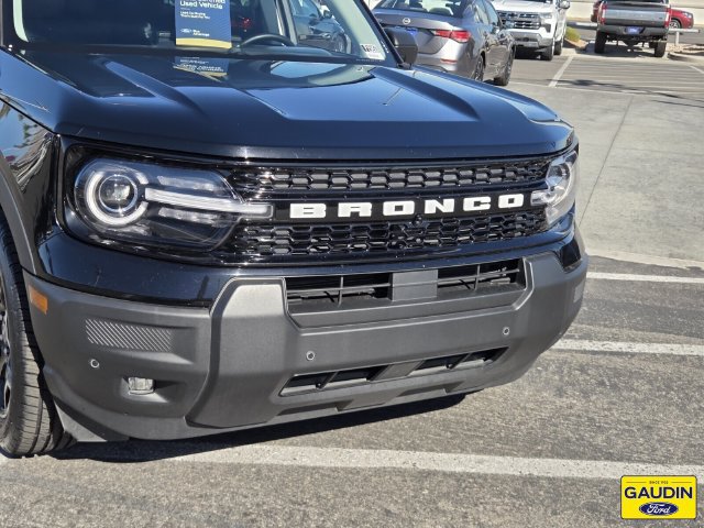 Certified 2025 Ford Bronco Sport Outer Banks w/ Outer Banks Tech Package+ AWD/4WD image 2