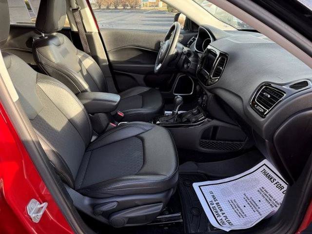 Used 2019 Jeep Compass Latitude AWD/4WD image 22