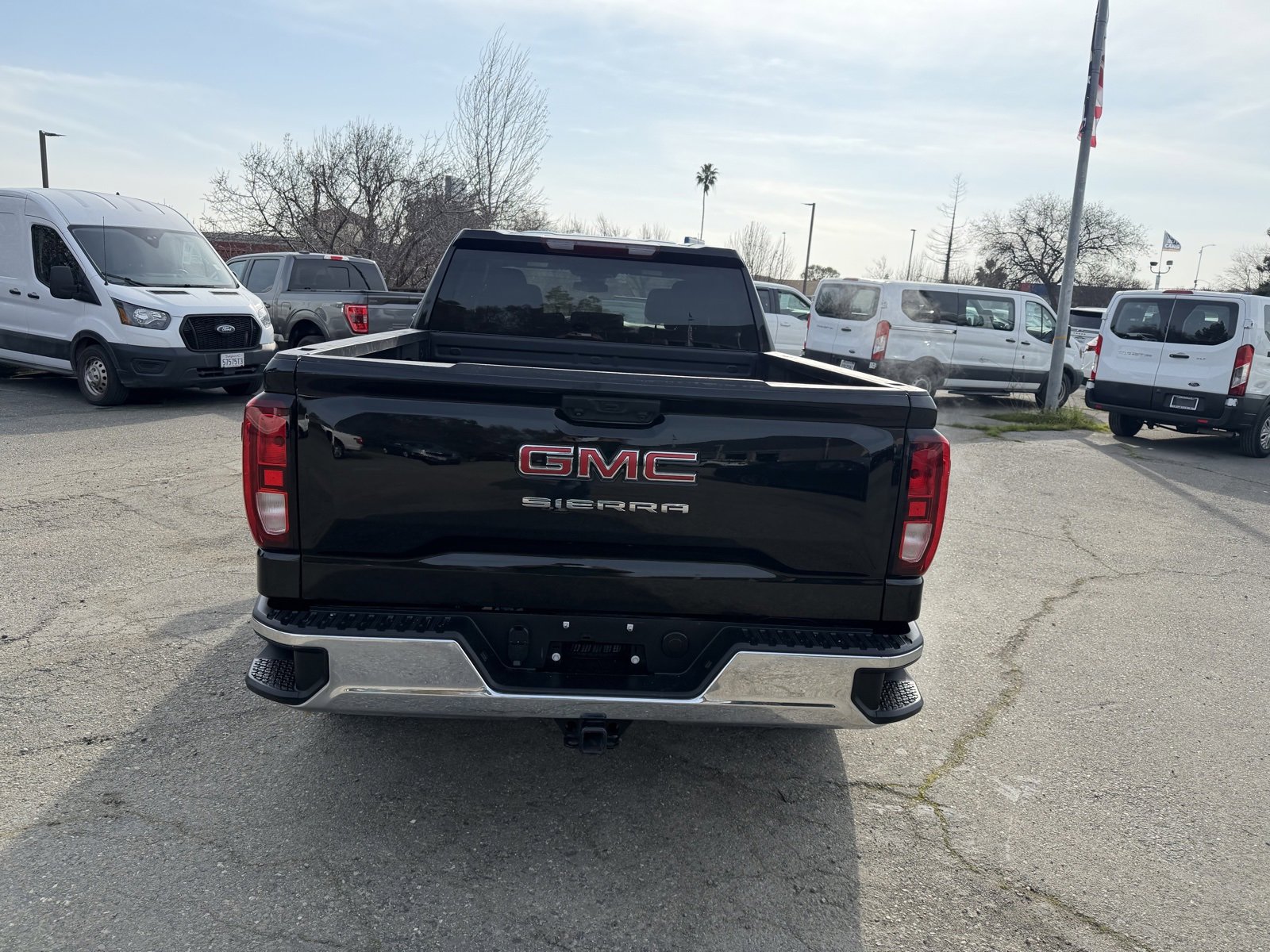 Used 2024 GMC Sierra 1500 Pro w/ Pro Value Package image 4