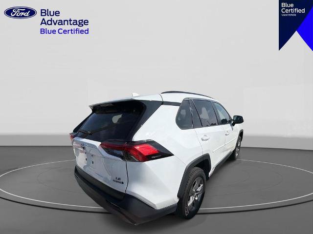 Used 2024 Toyota RAV4 LE AWD/4WD image 5