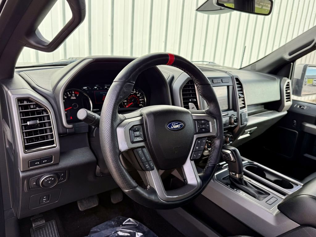 Certified 2018 Ford F150 Raptor w/ Equipment Group 802A Luxury image 9