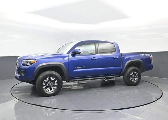 Used 2022 Toyota Tacoma TRD Off-Road w/ TRD Premium Off Road Package AWD/4WD image 4