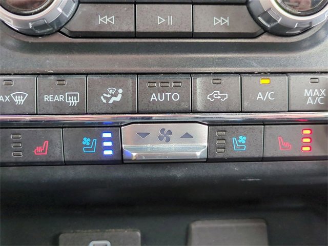 Certified 2022 Ford F150 Lariat w/ Equipment Group 501A Mid image 23