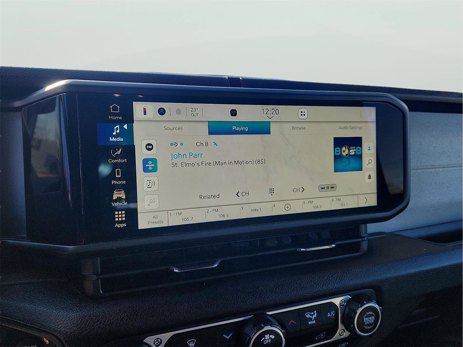 Used 2024 Jeep Wrangler Sport S image 16