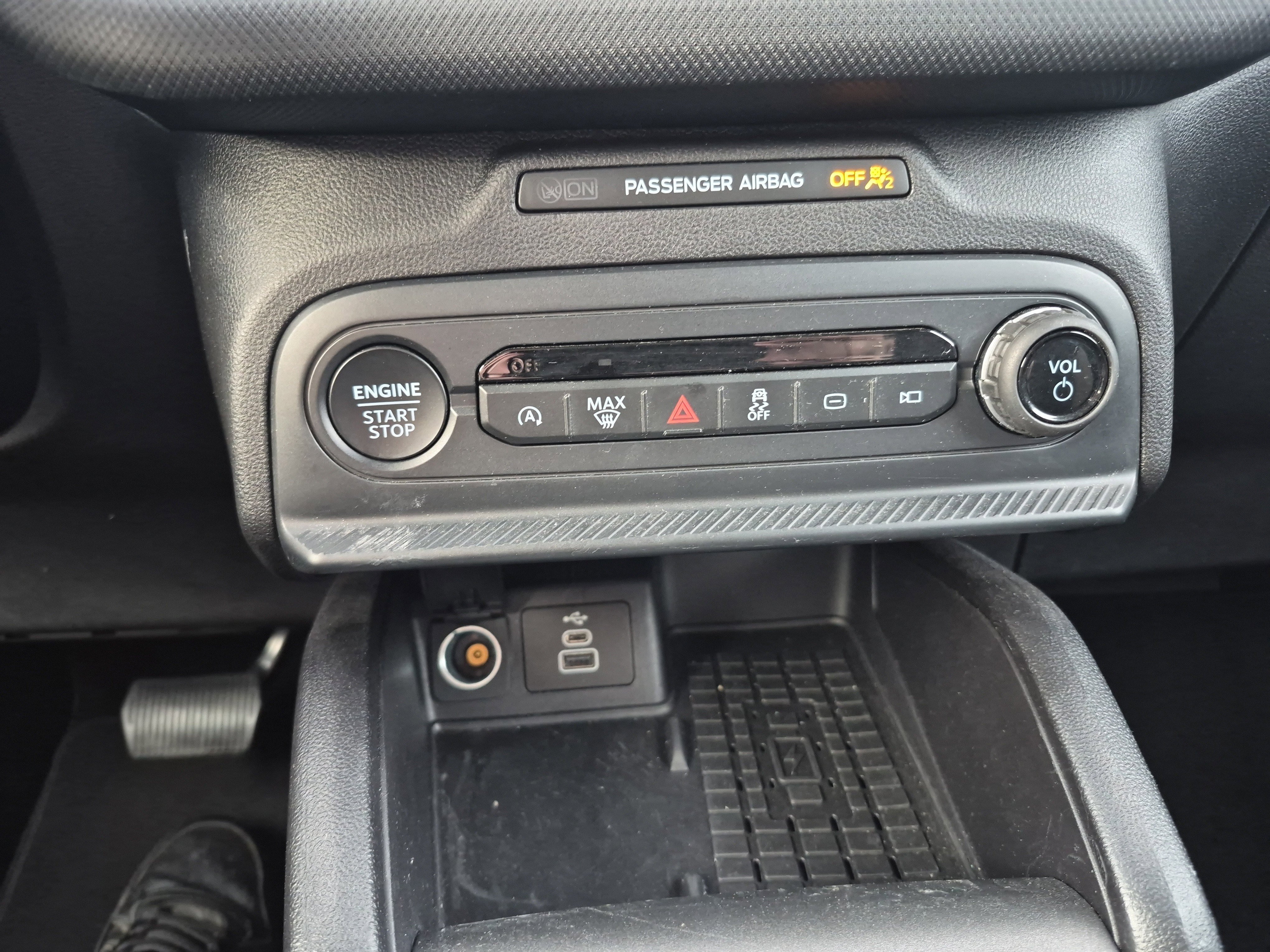 Certified 2025 Ford Bronco Sport Big Bend w/ Convenience Package image 32